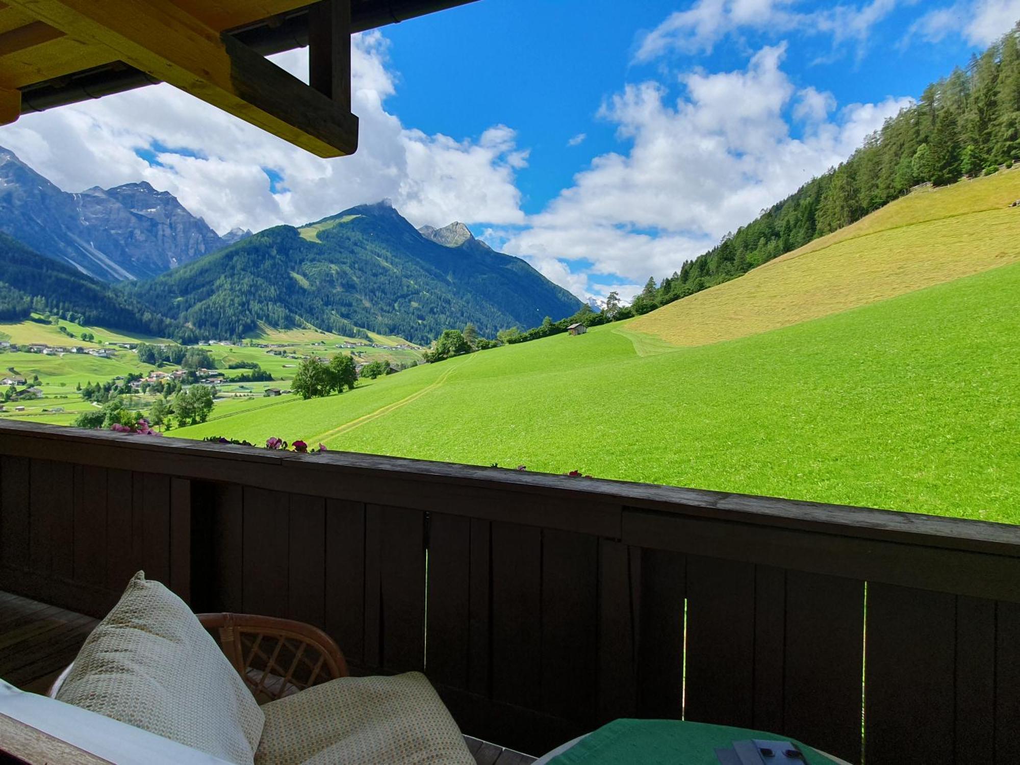 Omesbergerhof Villa Neustift im Stubaital Exterior photo