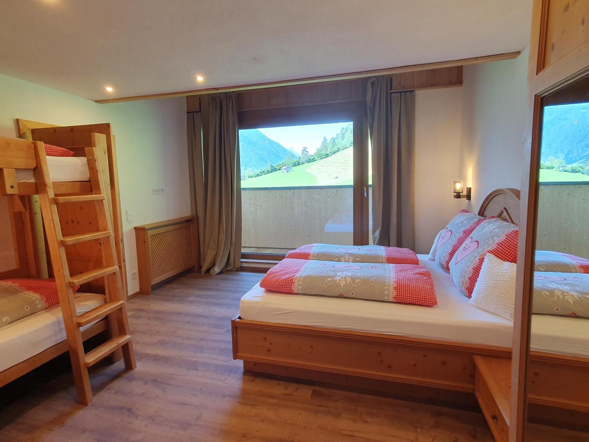Omesbergerhof Villa Neustift im Stubaital Exterior photo